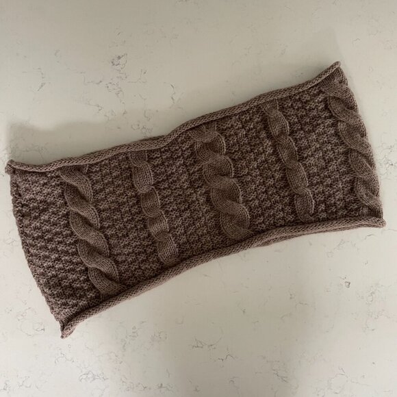 Tahari Cozy Neutral 100% Acrylic Cable Knit Infinity Scarf Taupe/Tan Sz OS - Picture 7 of 11